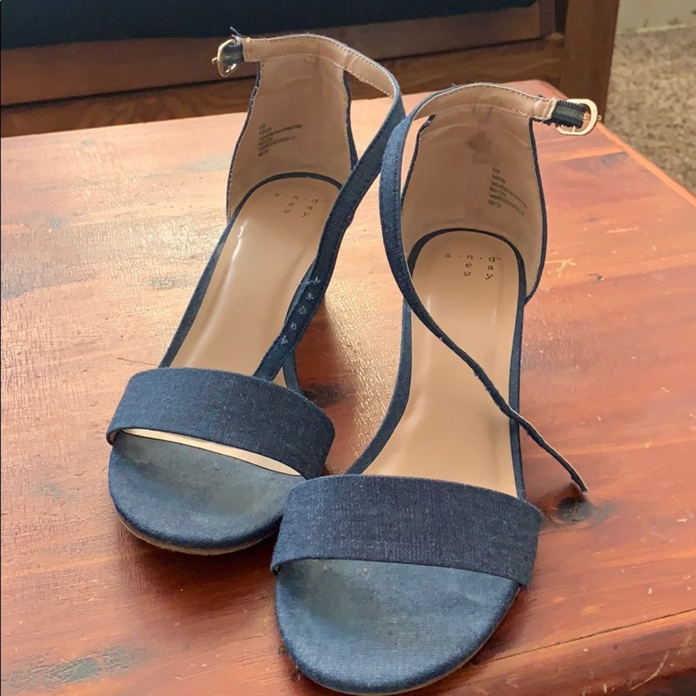 A New Day size 6 1/2 Denim Wedge Heel